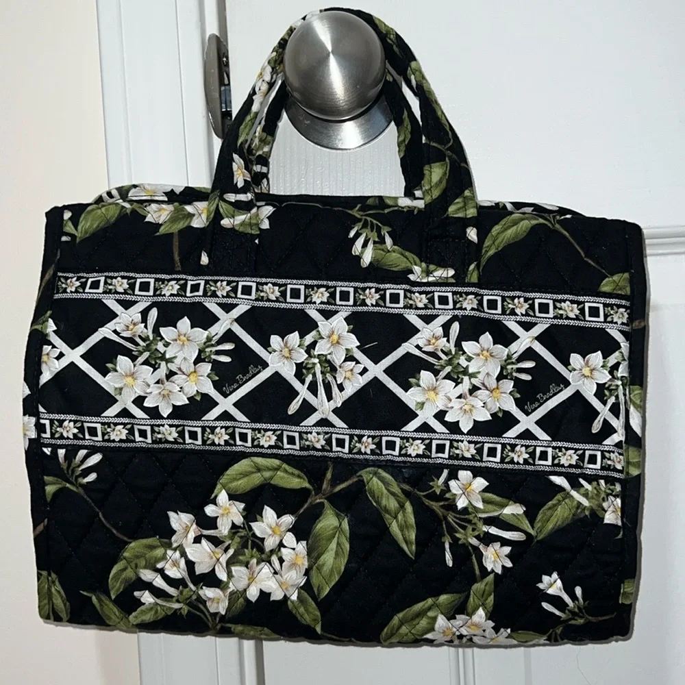 Vera Bradley Large Black Floral Travel Bag Organizer (EUC)